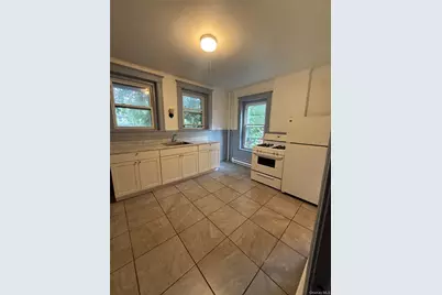 76 S Hamilton Street #2, Poughkeepsie, NY 12601 - Photo 2
