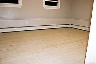 101 Monroe St, Amityville, NY 11701 - Photo 2