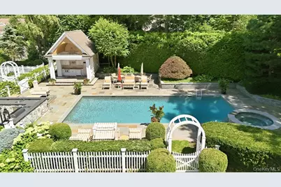 2 Kalb Court, Dix Hills, NY 11746 - Photo 46
