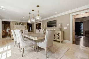 2 Kalb Ct, Dix Hills, NY 11746 - Photo 12