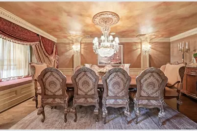 2 Kalb Court, Dix Hills, NY 11746 - Photo 8