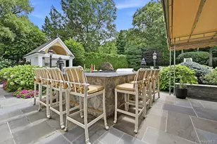 2 Kalb Ct, Dix Hills, NY 11746 - Photo 38