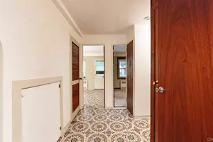32-18 70th St, East Elmhurst, NY 11370 - Photo 30