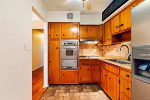 32-18 70th St, East Elmhurst, NY 11370 - Photo 10