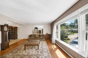 38 Stockbridge Rd, Yonkers, NY 10710 - Photo 6