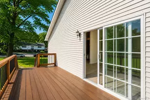 25 Clinton St, Middletown, NY 10940 - Photo 32
