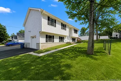 25 Clinton Street, Middletown, NY 10940 - Photo 4