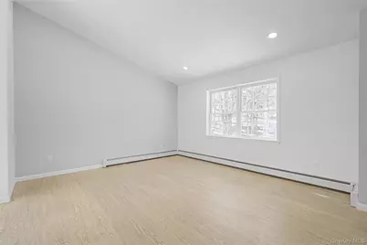 25 Clinton Street, Middletown, NY 10940 - Photo 8