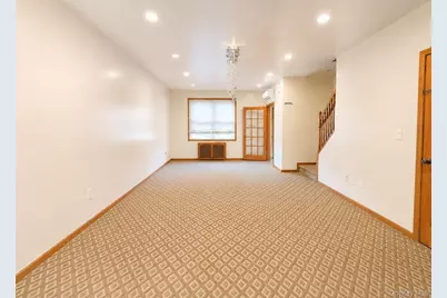 144-37 73rd Avenue, Kew Gardens, NY 11367 - Photo 4