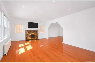 163-29 16th Avenue, Whitestone, NY 11357 - Photo 4
