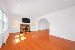 163-29 16th Ave, Whitestone, NY 11357 - Photo 4
