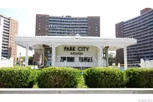 61-35 98th St, Rego Park, NY 11374 - Photo 12