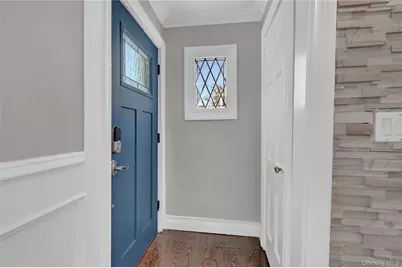 154 California Avenue, Freeport, NY 11520 - Photo 2