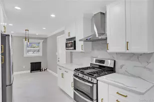 154 California Ave, Freeport, NY 11520 - Photo 4