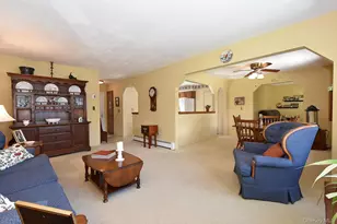 273 Deer Rd, Ronkonkoma, NY 11779 - Photo 12