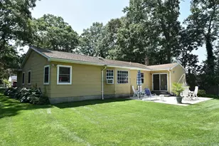 273 Deer Rd, Ronkonkoma, NY 11779 - Photo 22