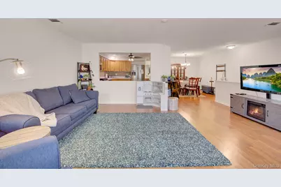 4 Country View Lane, Middle Island, NY 11953 - Photo 4