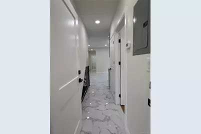 1431 Merry Avenue, Bronx, NY 10461 - Photo 8