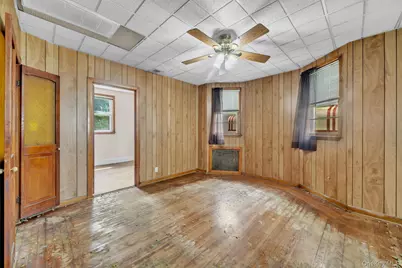 1073 Concord Street, Franklin Square, NY 11010 - Photo 12