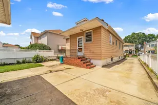 1073 Concord St, Franklin Square, NY 11010 - Photo 2