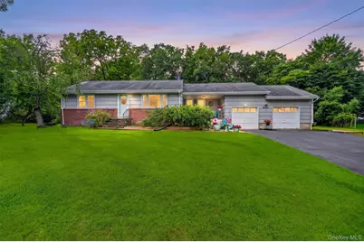 11 Lorraine Court, New City, NY 10956 - Photo 1