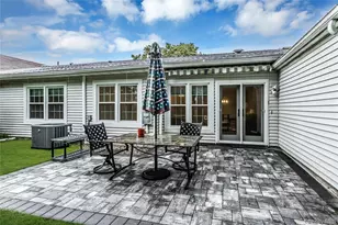 8 Chippendale Dr, Mount Sinai, NY 11766 - Photo 26