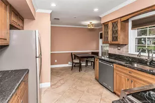 8 Chippendale Dr, Mount Sinai, NY 11766 - Photo 12