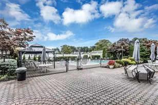 8 Chippendale Dr, Mount Sinai, NY 11766 - Photo 28