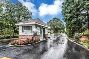 8 Chippendale Dr, Mount Sinai, NY 11766 - Photo 30