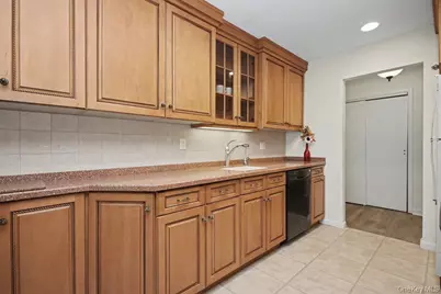 969 Sierra Vista Lane, Valley Cottage, NY 10989 - Photo 8