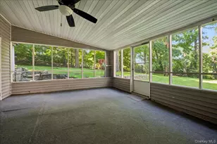 275 Old Tarrytown Rd, White Plains, NY 10603 - Photo 6