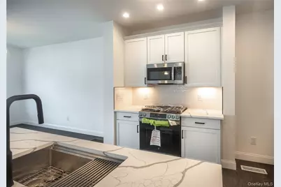 201 B Elm Street, New Rochelle, NY 10805 - Photo 10