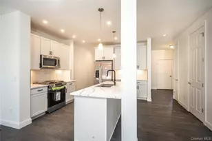201 B Elm St, New Rochelle, NY 10805 - Photo 8