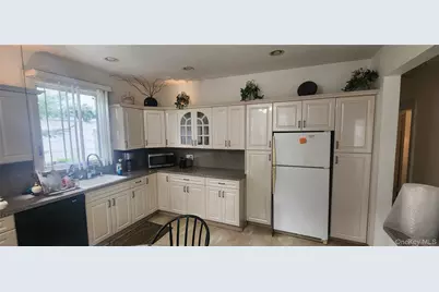 94-01 40th Drive, Elmhurst, NY 11373 - Photo 12