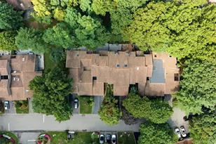 42 Country Club Dr, Jericho, NY 11753 - Photo 40