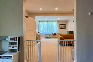 646 W Beech St, Long Beach, NY 11561 - Photo 16