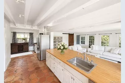 278 Fire Island Avenue, Babylon, NY 11702 - Photo 8