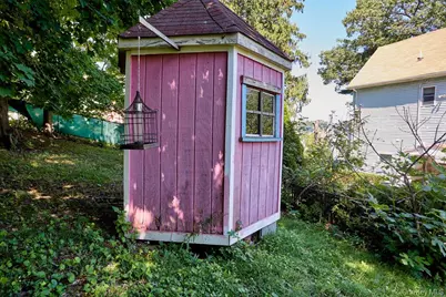 404 Prescott Street, Yonkers, NY 10701 - Photo 40