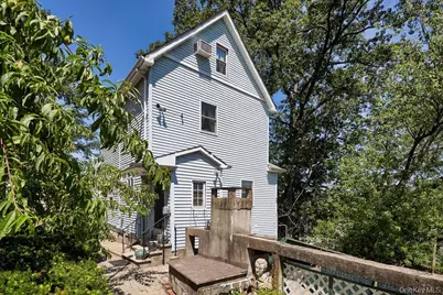 404 Prescott Street, Yonkers, NY 10701 - Photo 2