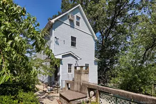 404 Prescott St, Yonkers, NY 10701 - Photo 2