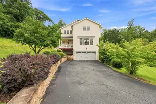 12 Greenwood Dr, Newburgh, NY 12550 - Photo 2