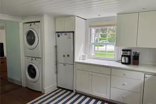 21 Elm St, Southampton, NY 11968 - Photo 6