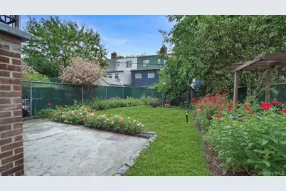 4081 Grace Avenue, Bronx, NY 10466 - Photo 24