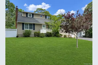 16 Hewitt Boulevard, Center Moriches, NY 11934 - Photo 1