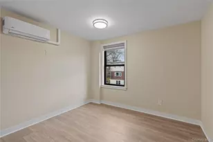 135 Wakefield Ave, Yonkers, NY 10704 - Photo 6