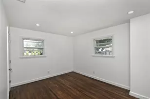 15 Parkview Dr, Commack, NY 11725 - Photo 24