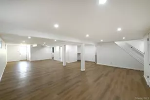 15 Parkview Dr, Commack, NY 11725 - Photo 18
