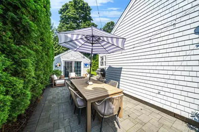 170 Seville Boulevard, Sayville, NY 11782 - Photo 34