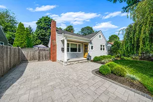 170 Seville Blvd, Sayville, NY 11782 - Photo 2