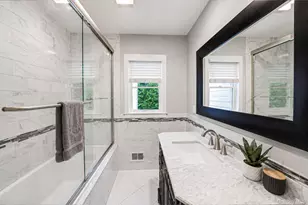 170 Seville Blvd, Sayville, NY 11782 - Photo 16